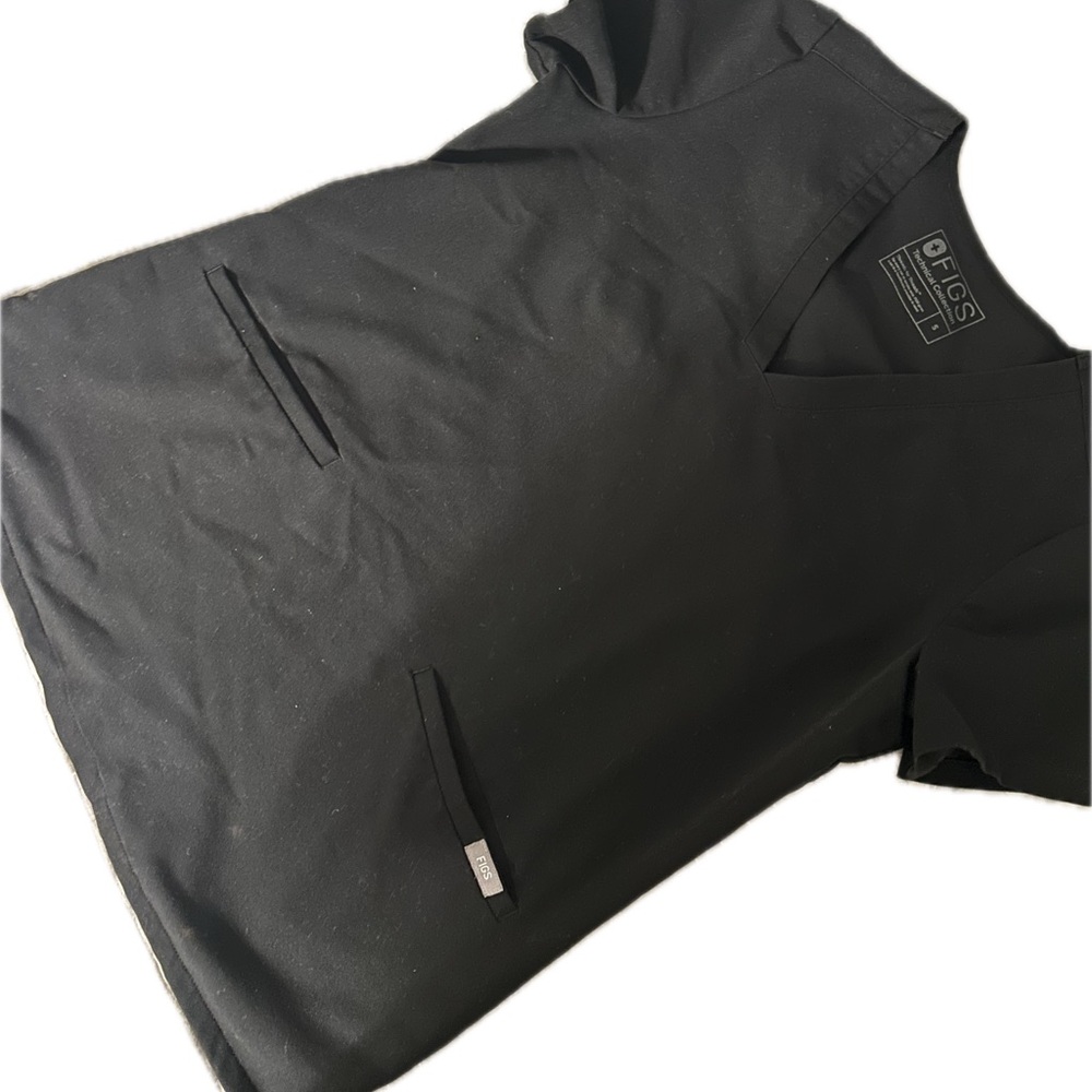 FIGS Technical Collection Black Scrub Top